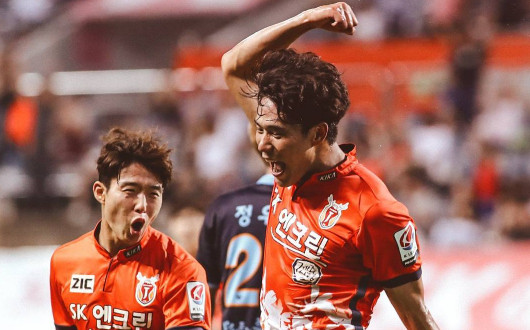 江原FCvs济州联 江原FC主场迎来春天