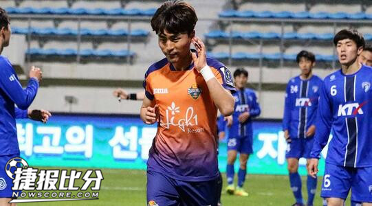浦项制铁vs江原FC 浦项制铁真金不怕火炼