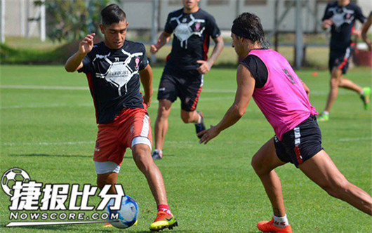 飓风vs亚松森自由 亚松森任凭飓风四起