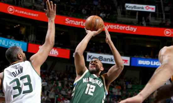 nba赛果:爵士104-88雄鹿 爵士降服雄鹿送四连